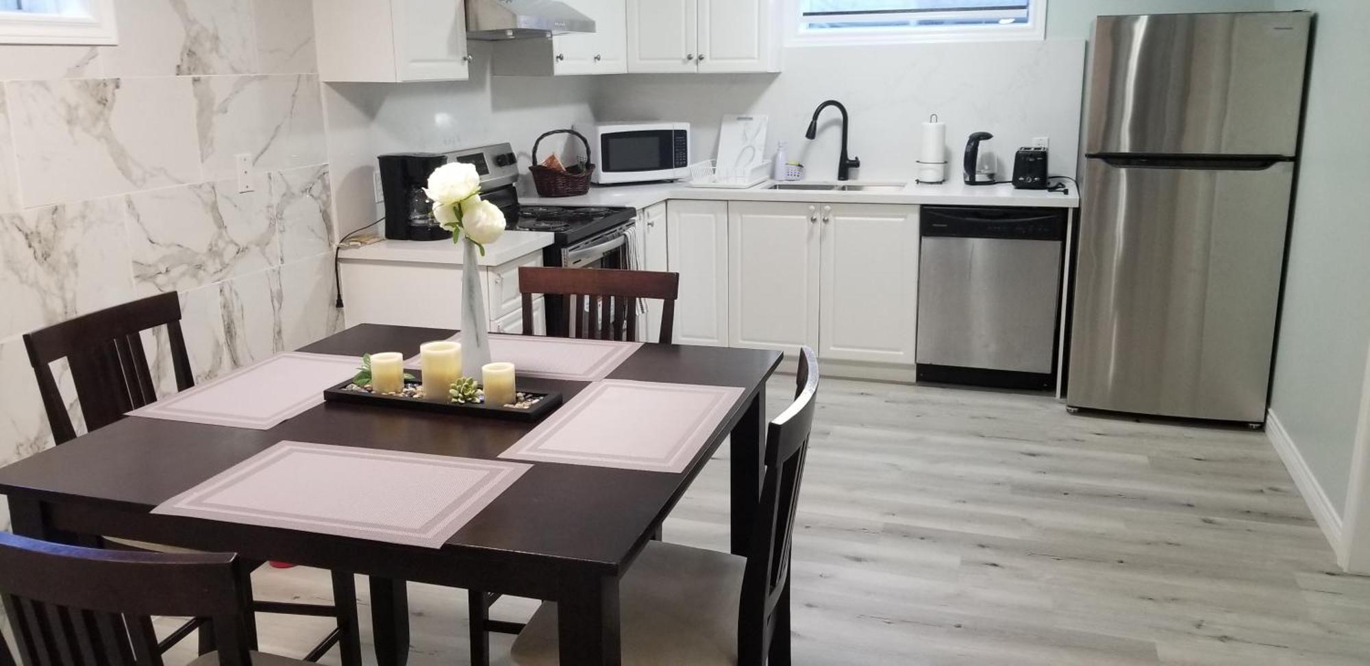 2 Bedroom Luxury Apartment Guelph Buitenkant foto